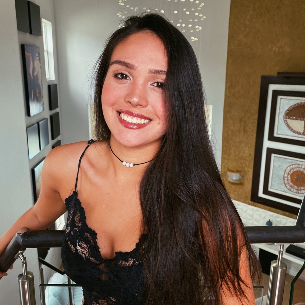 Meet your Posher, Isabella